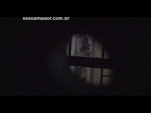 ❤️ Blondie hè videoregistrata in segretu da un voyeur di u quartieru nascostu daretu à i mattoni cavi ❤️ Video sessu à co.bookland.top ❌